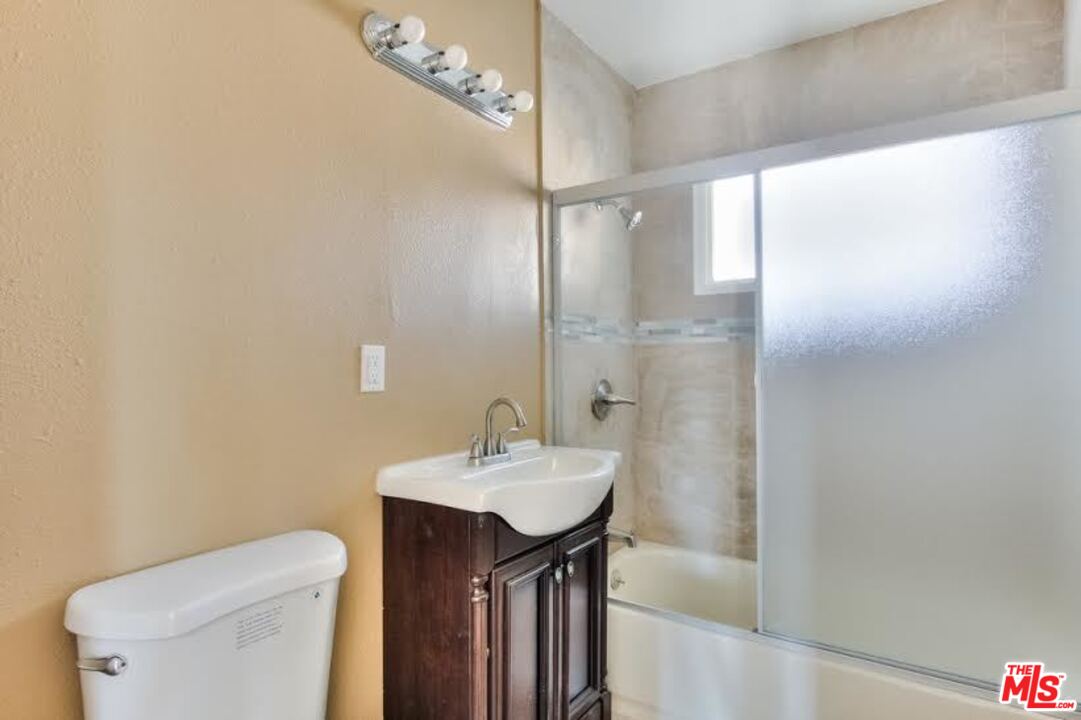 2769 West 7th Street Rialto, CA 92376 - Photo 10 of 11