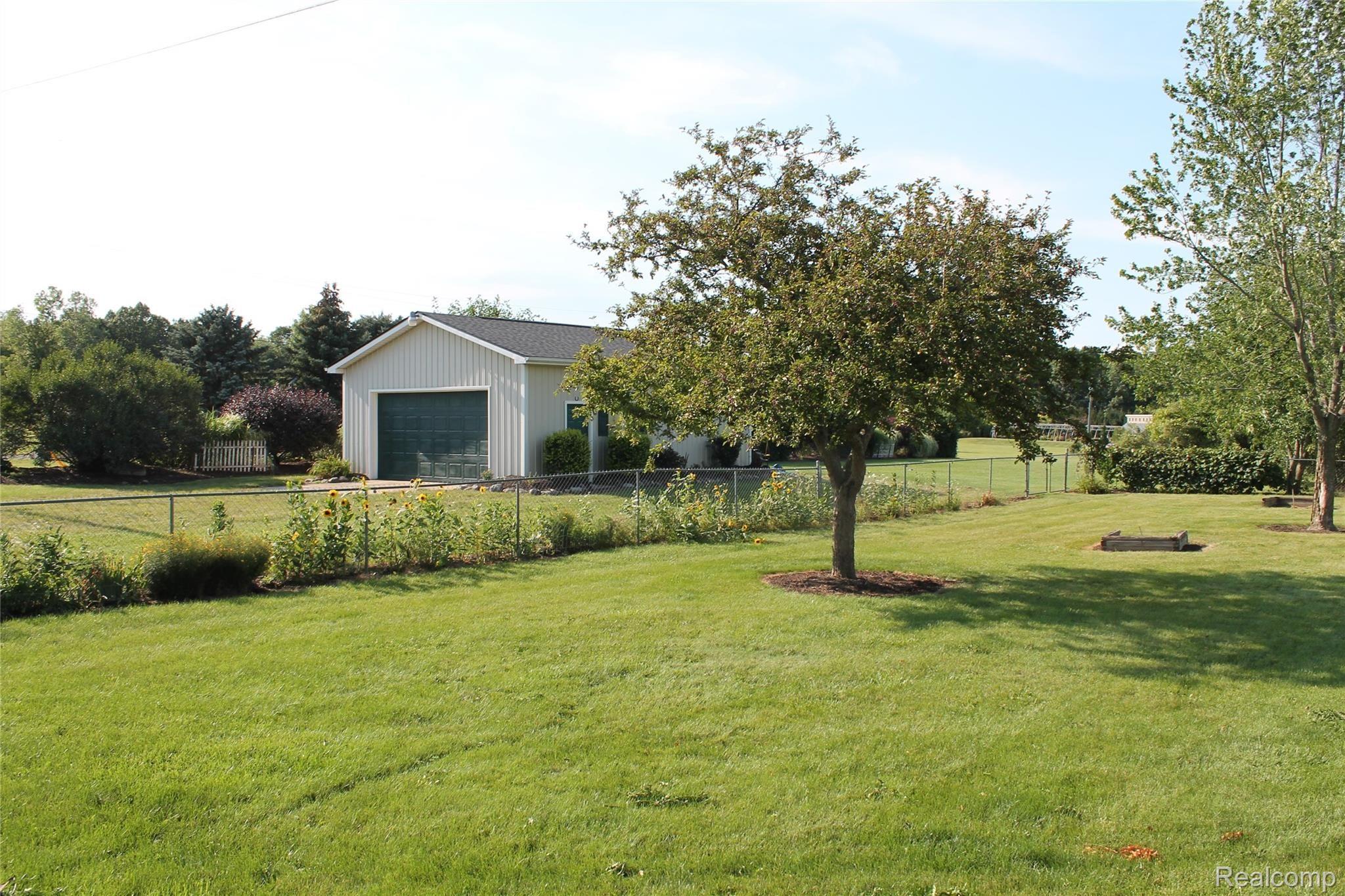 3572 Bowen Road Howell, MI 48855 - Photo 51 of 52 IMG_9060.JPG