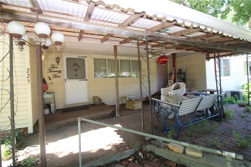 225 Mable Street Horton, KS 66439 - Photo 4 of 6