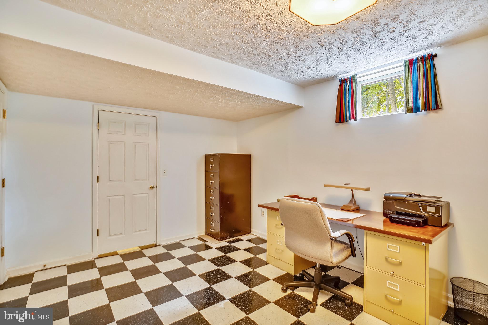 8217 Rippling Branch Road Laurel, MD 20723 - Photo 49 of 59 Gallery Image 49