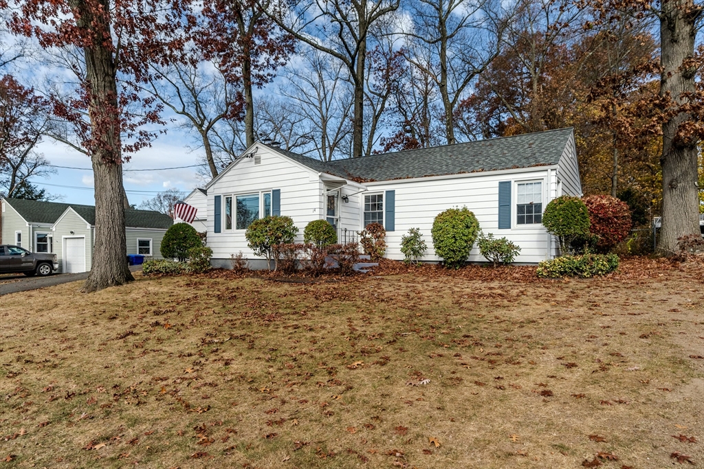 14 Hadley Street Springfield, MA 01118 - Photo 3 of 28 front view of a house with a yard
