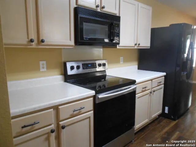 $1,949 | 3527 Eagle Creek, San Antonio, TX 78222