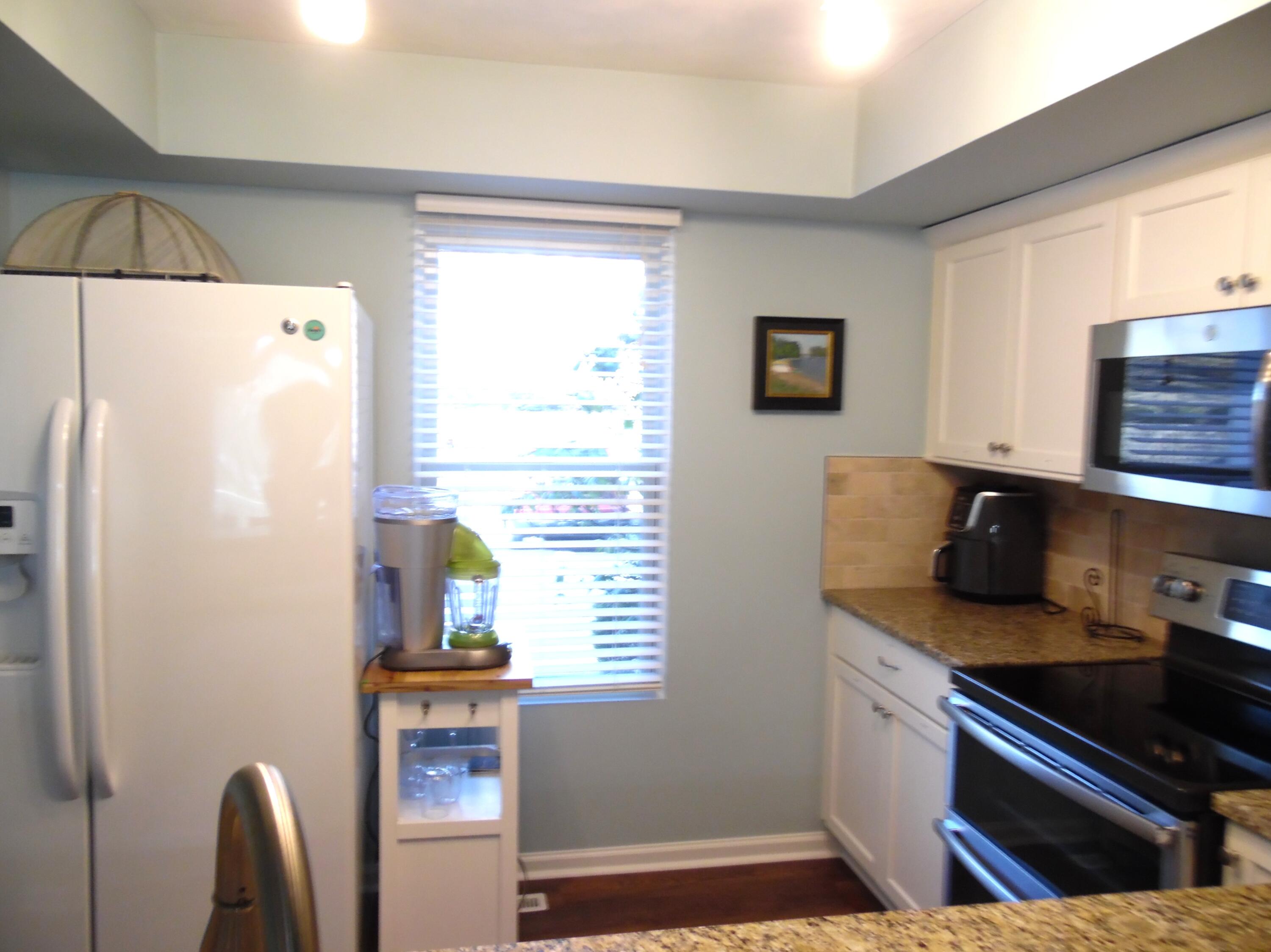 1788 Windlass Road, Unit C4 Moneta, VA 24121 - Photo 16 of 79 Kitchen