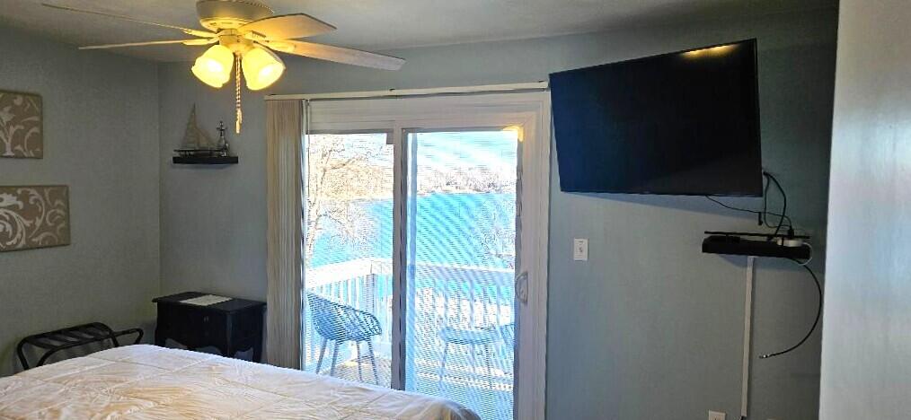 1788 Windlass Road, Unit C4 Moneta, VA 24121 - Photo 41 of 79 Primary bedroom