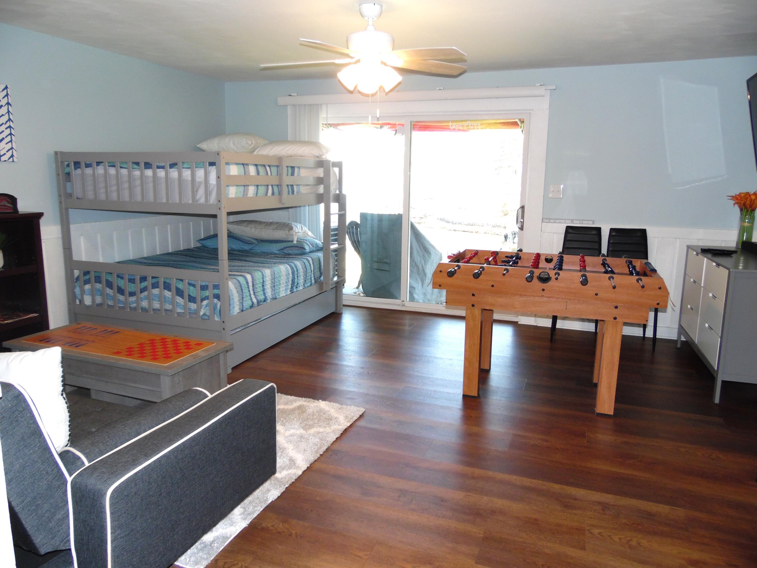 1788 Windlass Road, Unit C4 Moneta, VA 24121 - Photo 55 of 79 Lake level living space