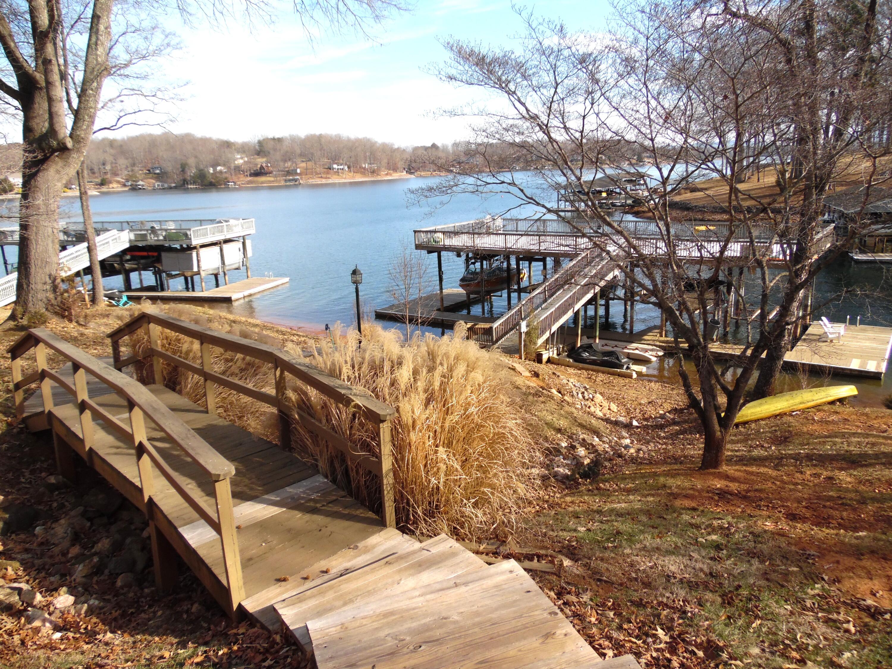 1788 Windlass Road, Unit C4 Moneta, VA 24121 - Photo 68 of 79 walkway bridge