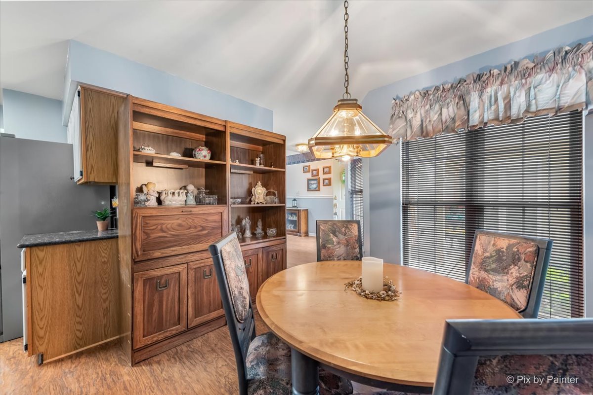 1152 Coldspring Road Elgin, IL 60120 - Photo 19 of 44