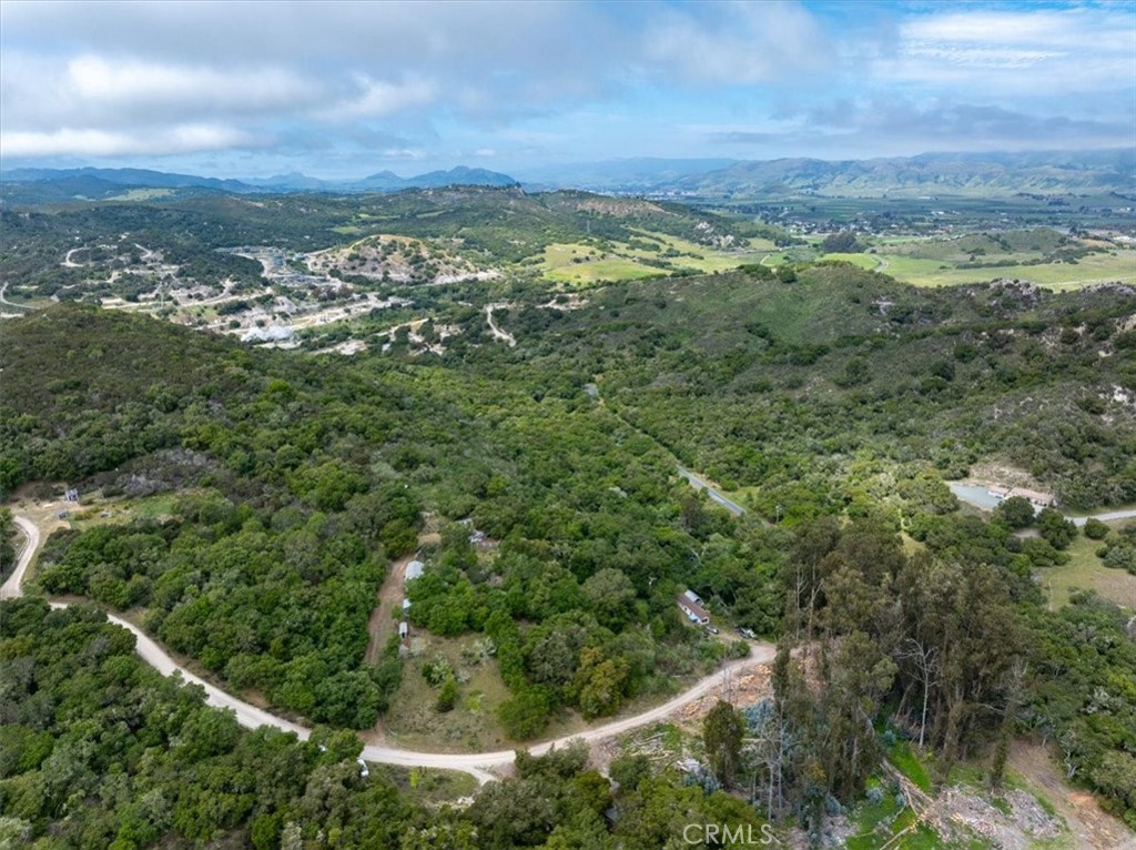 625 West Ormonde Road San Luis Obispo, CA 93401 - Photo 40 of 40 a view of a city with lush green forest