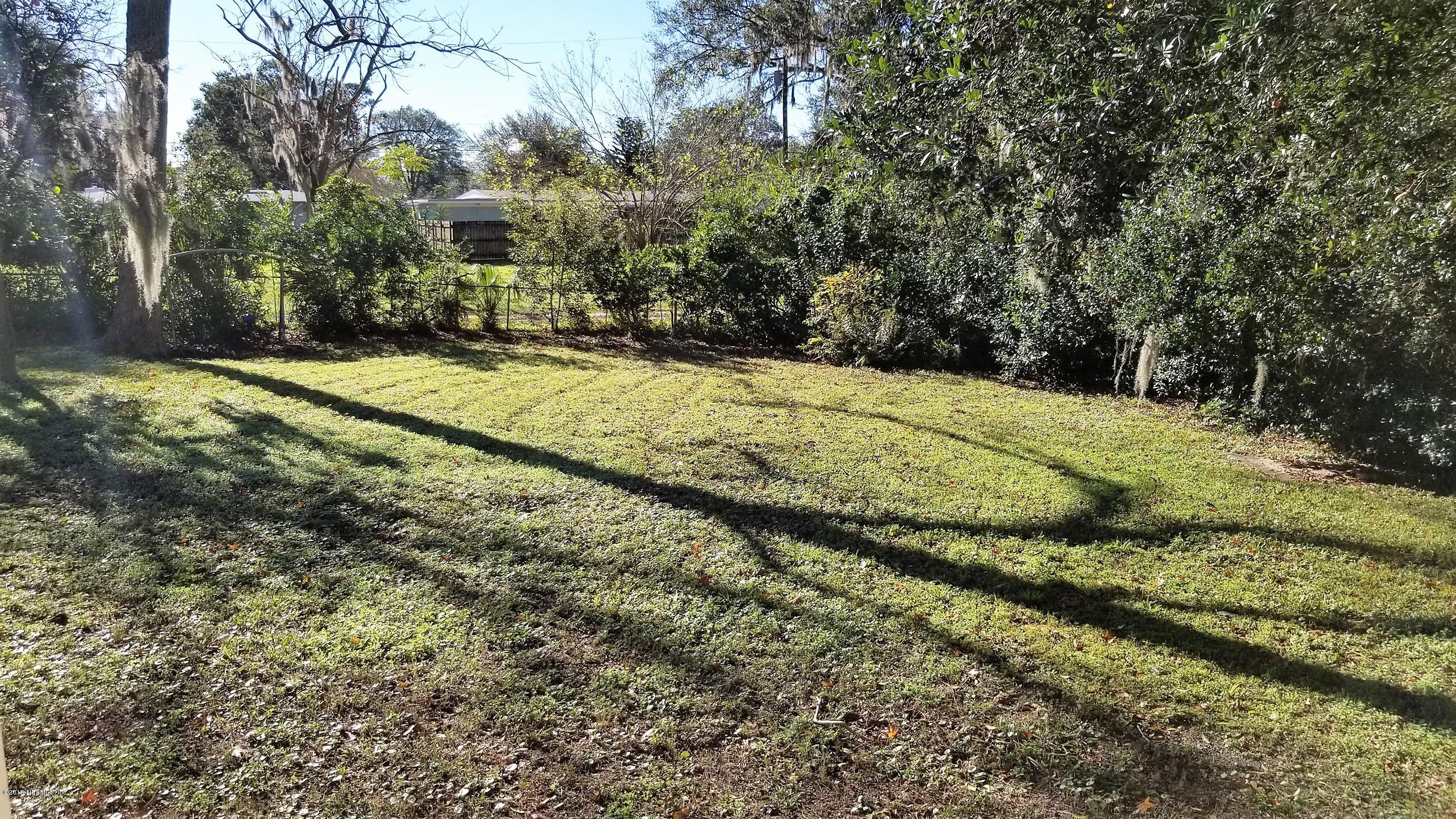 912 Wren Road Jacksonville, FL 32216 - Photo 7 of 12 Backyard 2