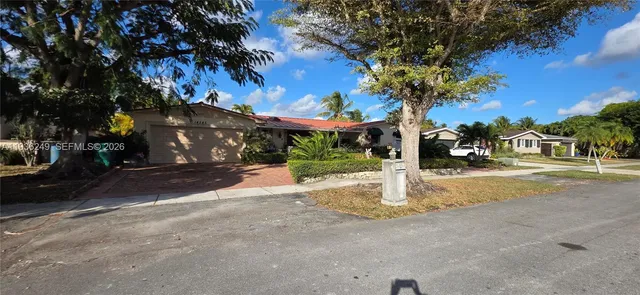 $1,199,000 | 14545 Southwest 75th Street, Miami, FL 33183