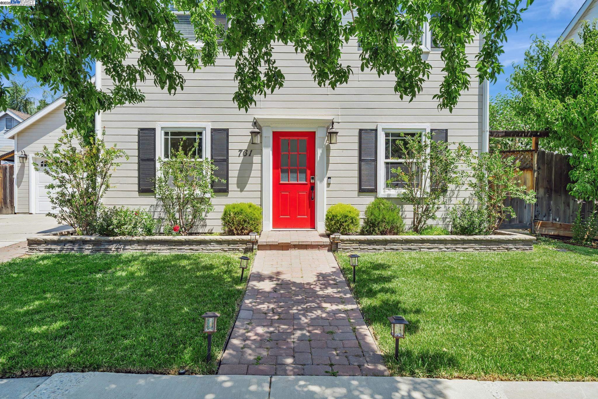 761 Potsgrove Place Tracy, CA 95377 - Photo 1 of 1 a front view of house with yard and green space