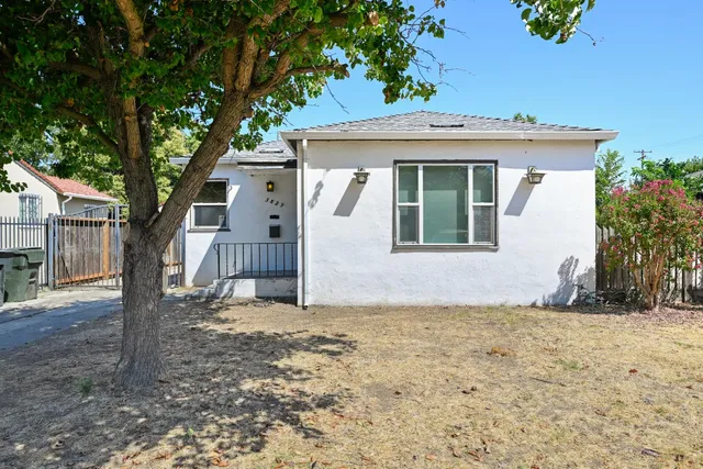 $339,900 | 3829 39th Street, Sacramento, CA 95820