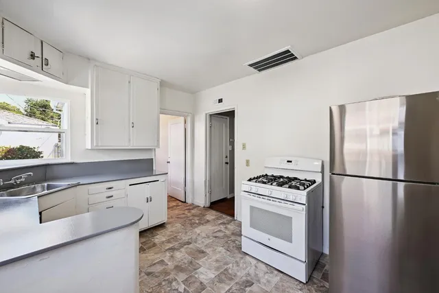 $339,900 | 3829 39th Street, Sacramento, CA 95820