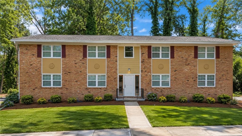 1610 Line Circle Decatur, GA 30032 - Photo 1 of 10