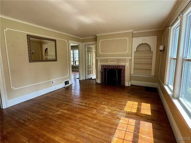 $239,000 | 709 Parkway East, Utica, NY 13501