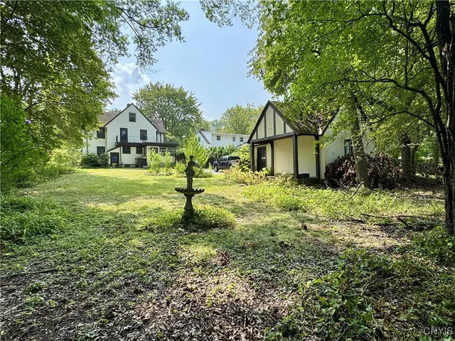 $239,000 | 709 Parkway East, Utica, NY 13501