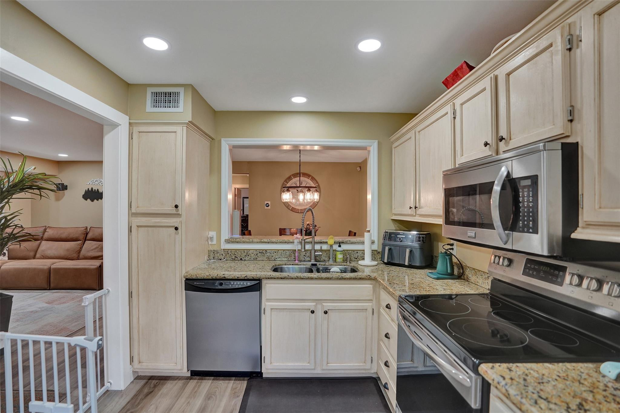5063 Heatherhill Lane, Unit 20 Boca Raton, FL 33486 - Photo 5 of 42 Photo 5