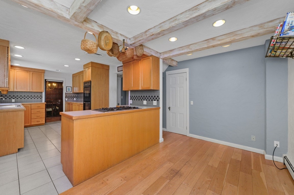 764 Hammond Street Brookline, MA 02467 - Photo 15 of 32