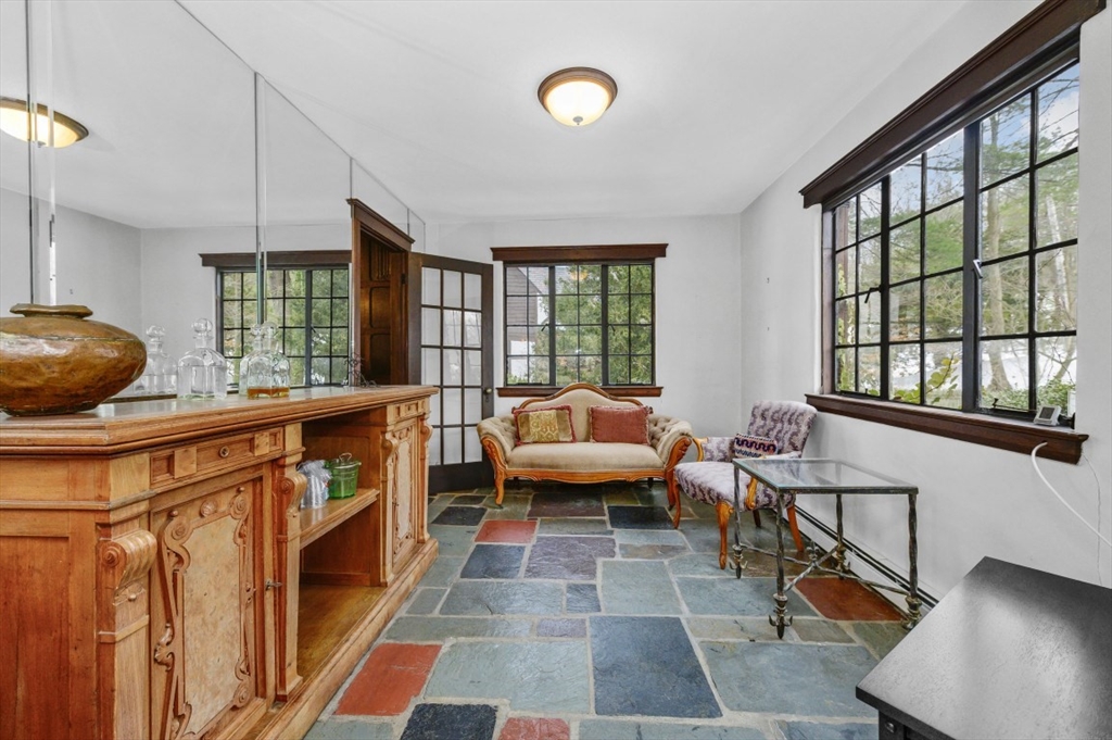 764 Hammond Street Brookline, MA 02467 - Photo 16 of 32