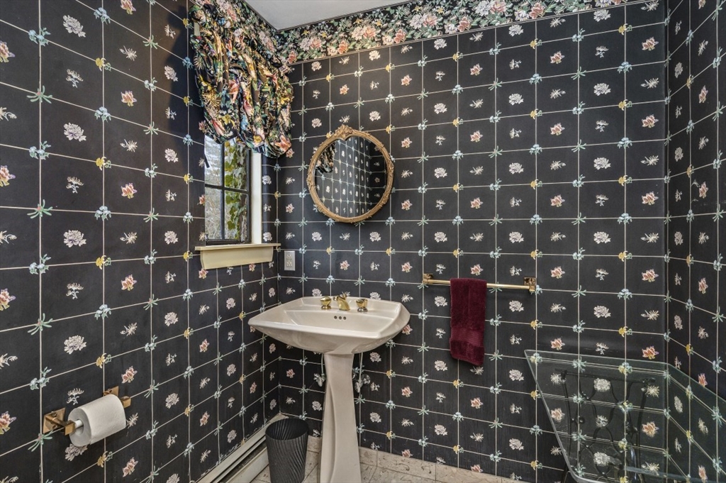 764 Hammond Street Brookline, MA 02467 - Photo 17 of 32