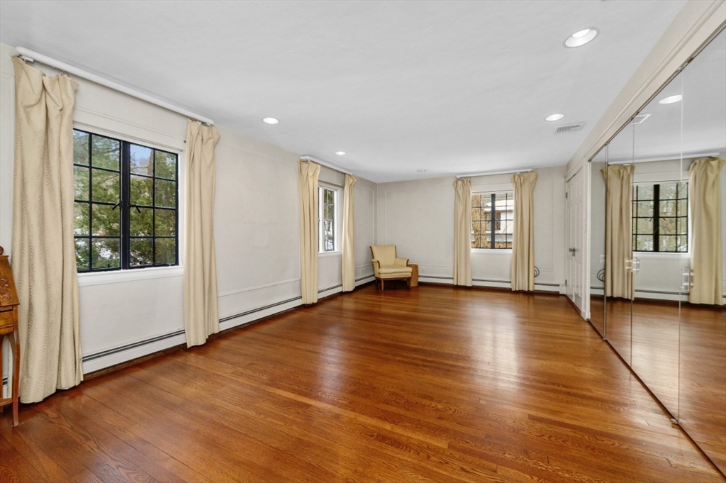 764 Hammond Street Brookline, MA 02467 - Photo 23 of 32