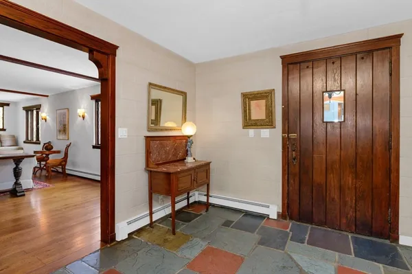 $2,250,000 | 764 Hammond Street, Brookline, MA 02467