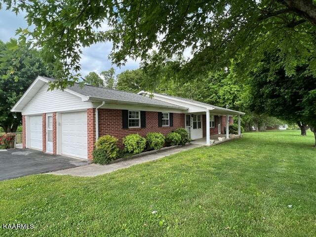 1245 Knowling Loop Talbott, TN 37877 - Photo 3 of 20 IMG_3042