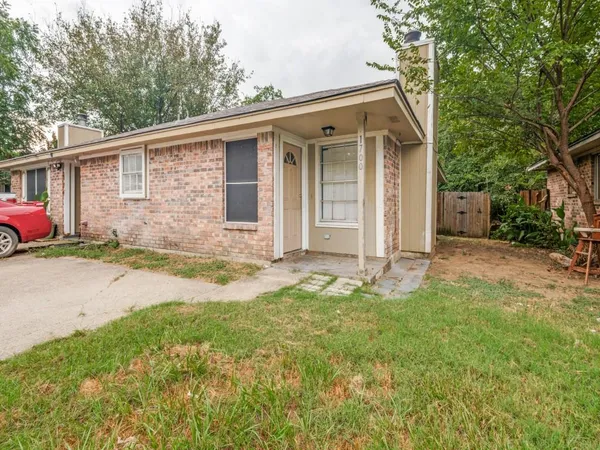 $1,695 | 1700 Windsong Lane, Irving, TX 75060