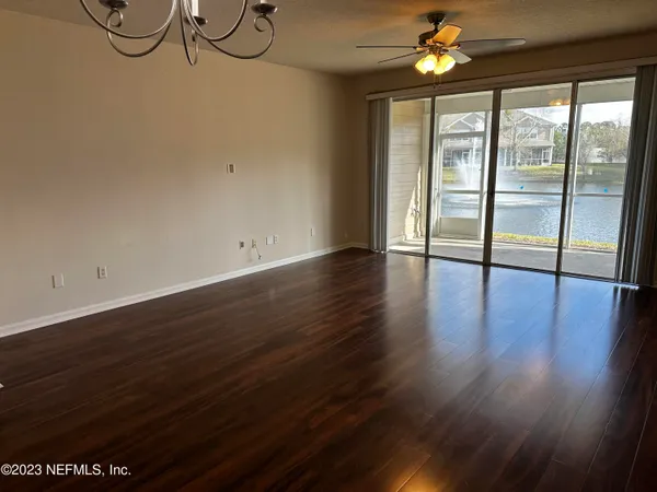 $1,995 | 4221 Marblewood Lane, Jacksonville, FL 32216