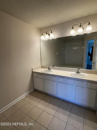 $1,995 | 4221 Marblewood Lane, Jacksonville, FL 32216