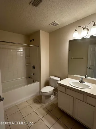 $1,995 | 4221 Marblewood Lane, Jacksonville, FL 32216