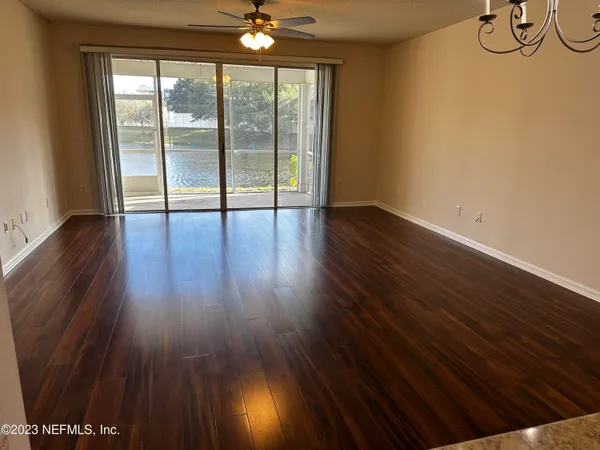 $1,995 | 4221 Marblewood Lane, Jacksonville, FL 32216