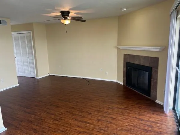 $1,200 | 4610 Chaha Road, Unit 206, Garland, TX 75043