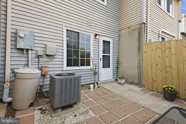 $340,000 | 1642 Devil Lane, Woodbridge, VA 22192