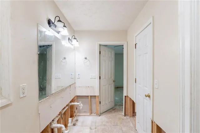 $245,000 | 3930 Pine Tree Lane, Gainesville, GA 30501