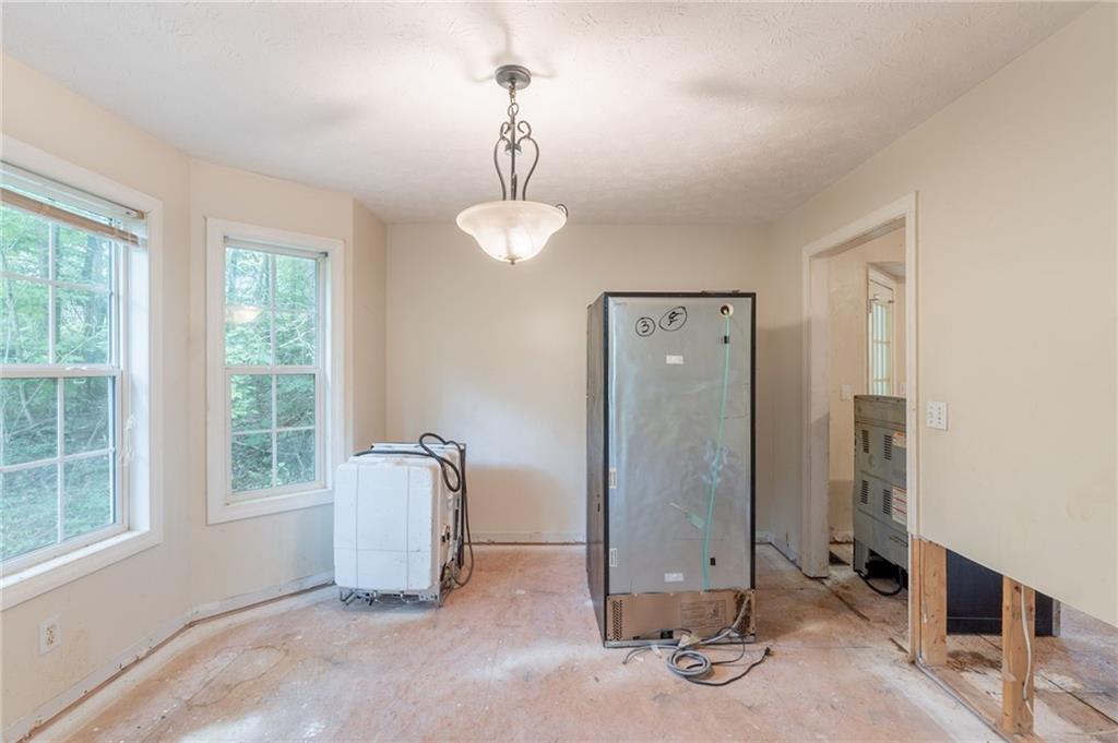 3930 Pine Tree Lane Gainesville, GA 30501 - Photo 5 of 35