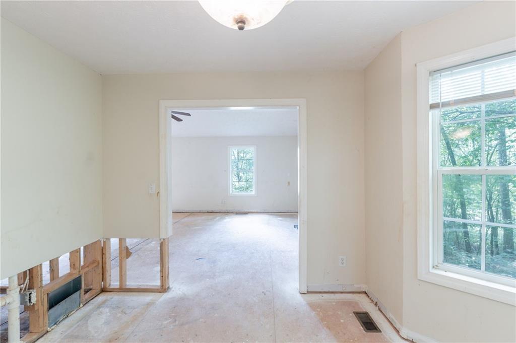 3930 Pine Tree Lane Gainesville, GA 30501 - Photo 7 of 35