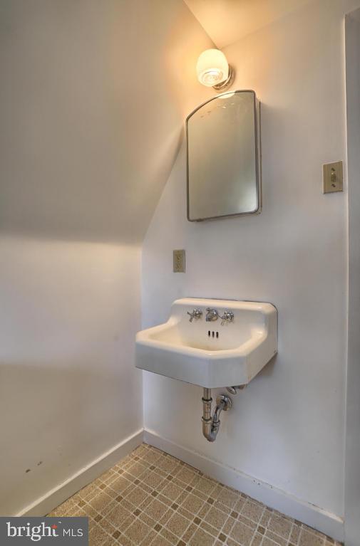 325 Laurel Avenue Lititz, PA 17543 - Photo 14 of 17 Gallery Image 14