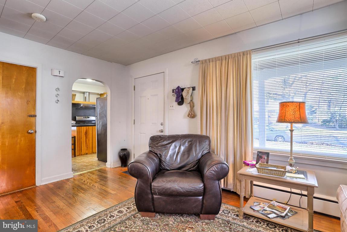 325 Laurel Avenue Lititz, PA 17543 - Photo 4 of 17 Gallery Image 4