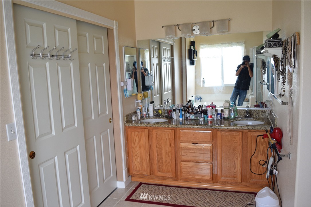 17805 110th Place Southeast Renton, WA 98055 - Photo 14 of 23 Gallery Image 14