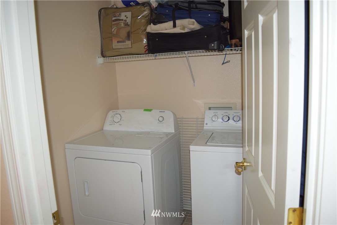 17805 110th Place Southeast Renton, WA 98055 - Photo 7 of 23 Gallery Image 7