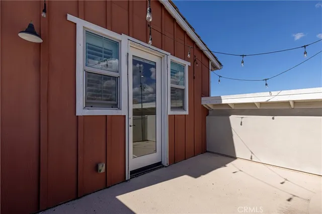 an empty room with closet