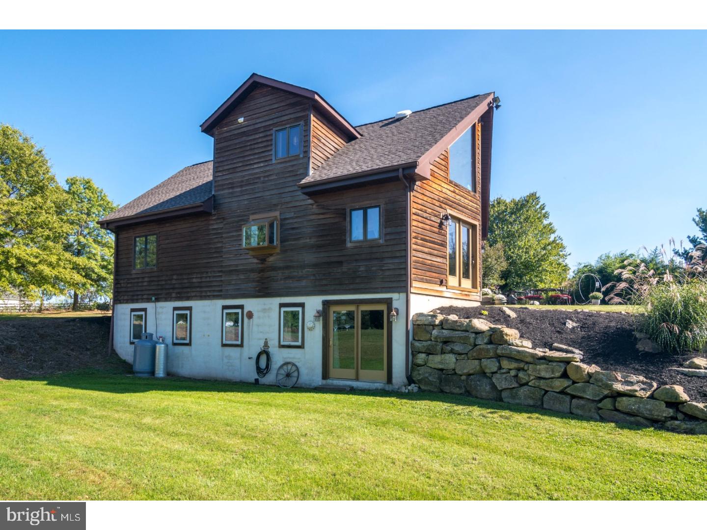 320 Frogtown Road Kintnersville, PA 18930 - Photo 3 of 22 Gallery Image 3