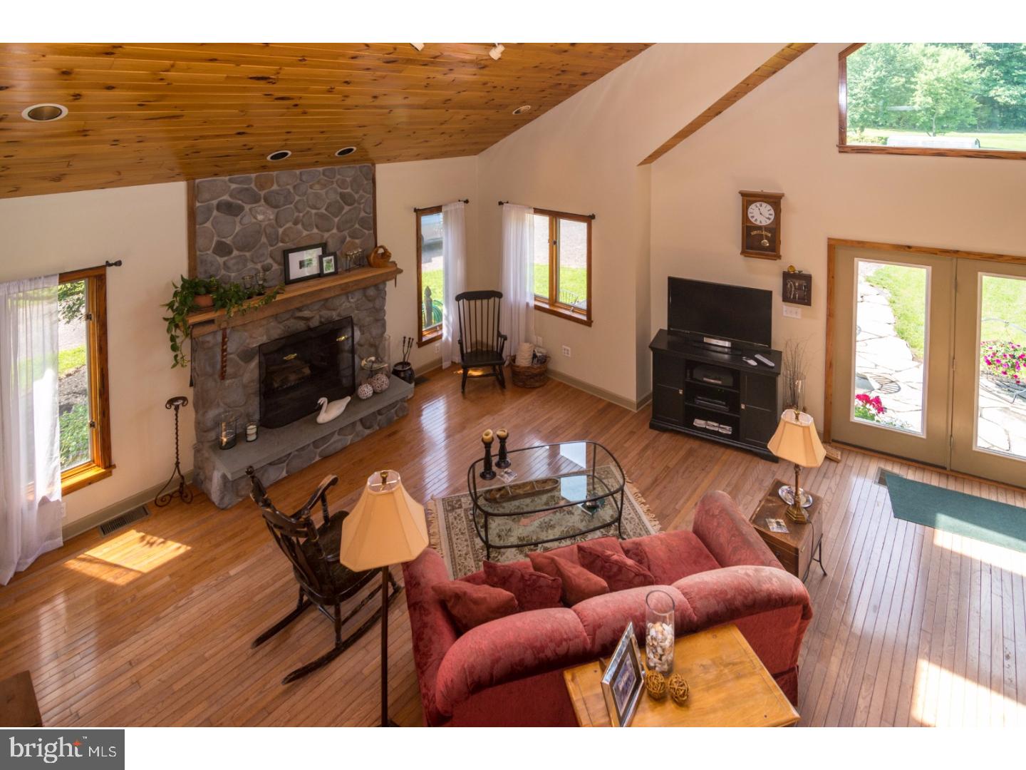 320 Frogtown Road Kintnersville, PA 18930 - Photo 5 of 22 Gallery Image 5