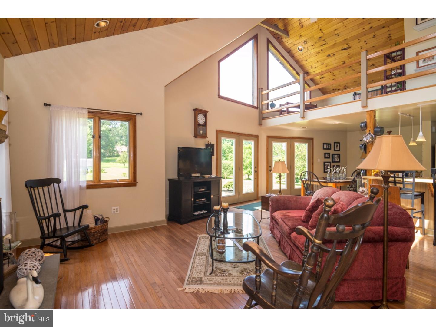 320 Frogtown Road Kintnersville, PA 18930 - Photo 6 of 22 Gallery Image 6