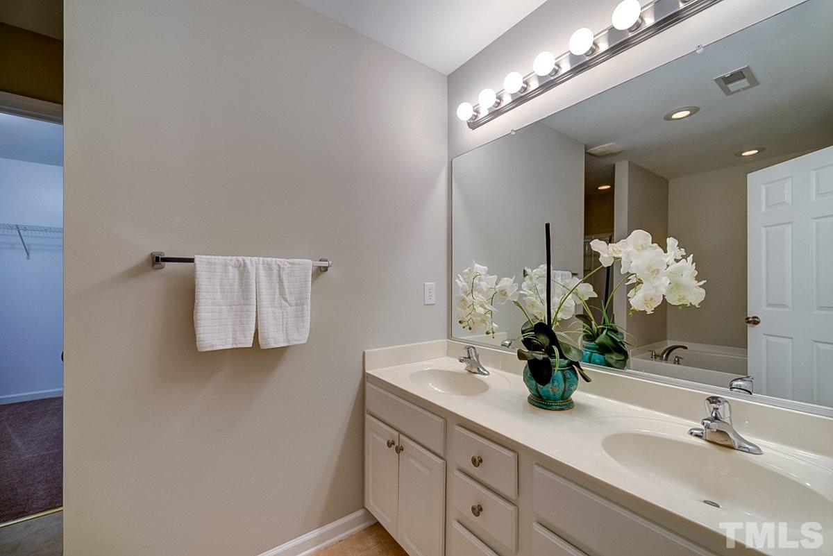 3071 Settle In Lane Raleigh, NC 27614 - Photo 20 of 29