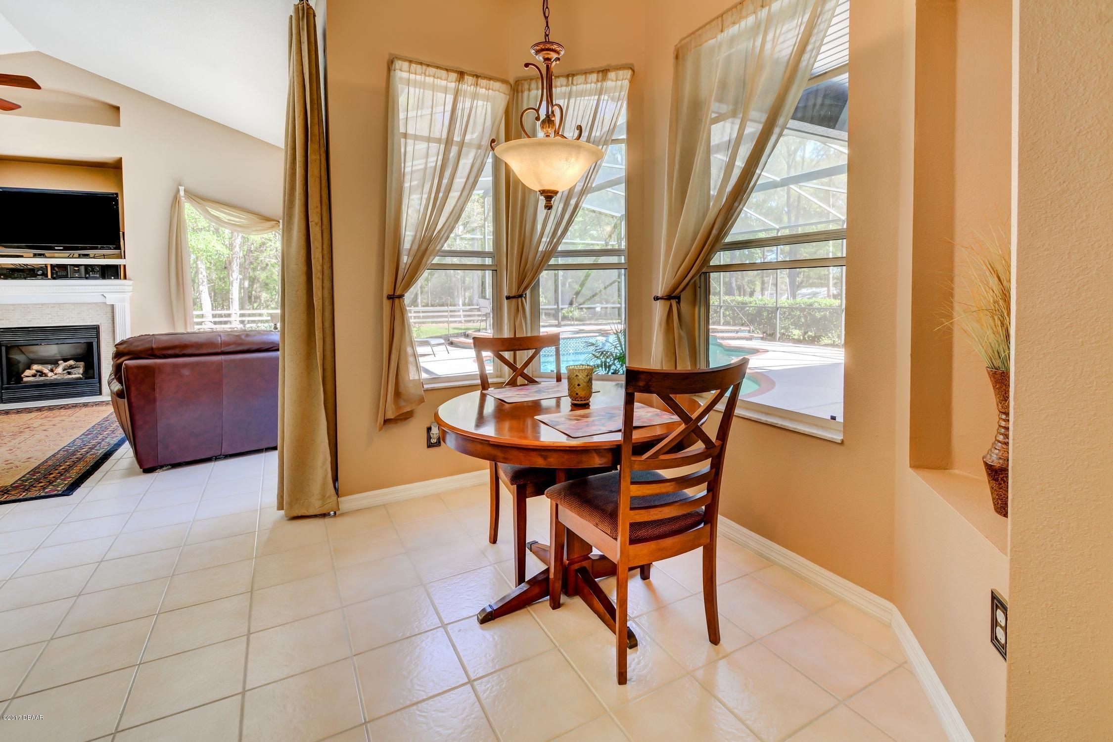 655 Mercers Fernery Road DeLand, FL 32720 - Photo 14 of 33 Breakfast_Nook