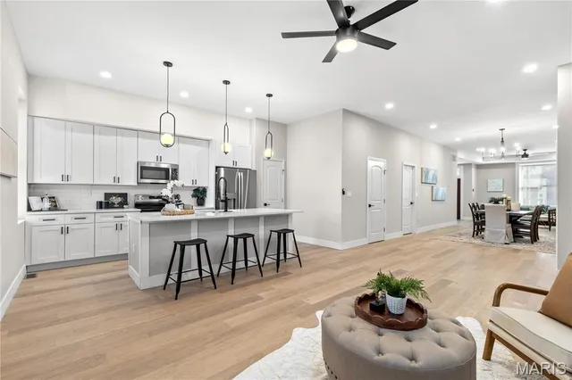 $380,000 | 3633 Nebraska Avenue, St. Louis, MO 63118