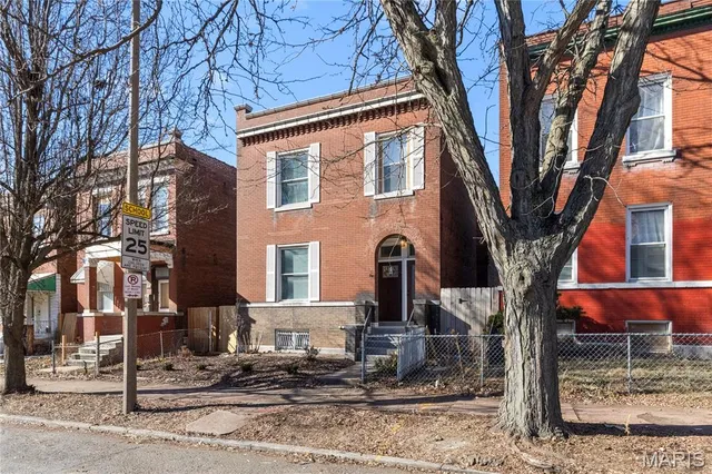 $380,000 | 3633 Nebraska Avenue, St. Louis, MO 63118
