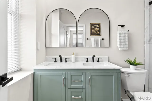 $380,000 | 3633 Nebraska Avenue, St. Louis, MO 63118